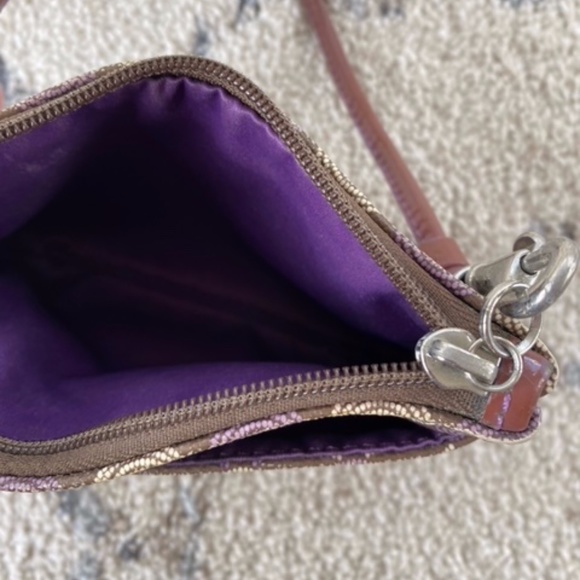 Coach Leather Wristlet - Picture 2 of 6